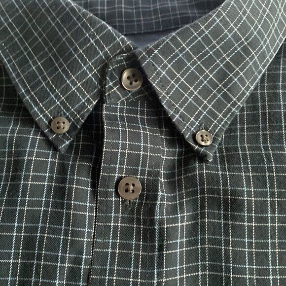 Van Heusen Mens Button Down Shirt - Picture 3 of 3